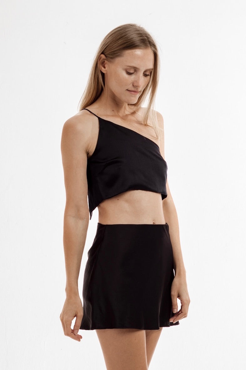 Nicola Silk Top Black - essenTIALS Bali