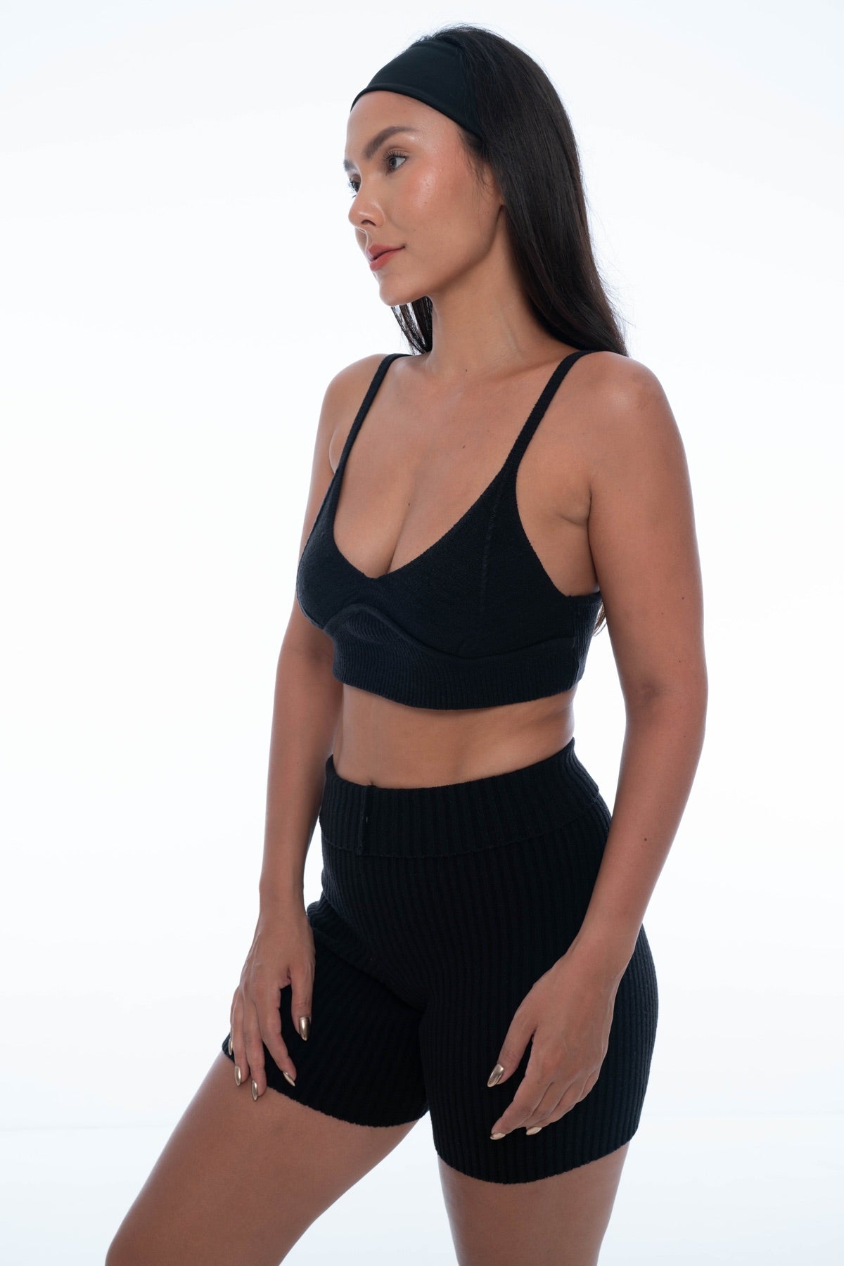 Pacific Top Black - essenTIALS Bali