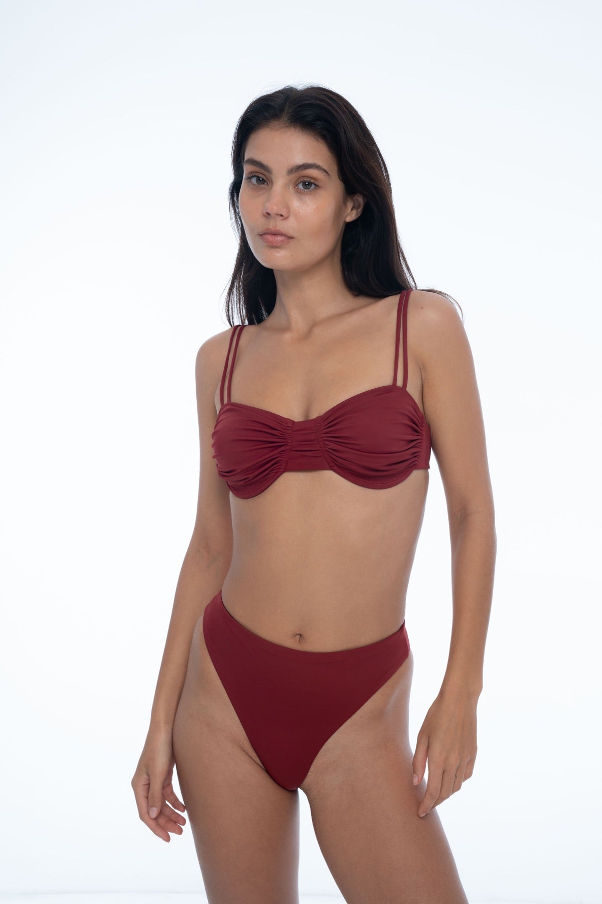 Zephyr Top Rouge - essenTIALS Bali